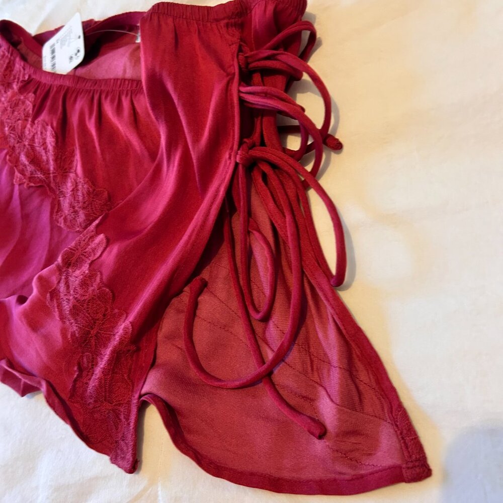 Free People NWT Soft Flutter half slip, Cerise, Med - Picture 7 of 9